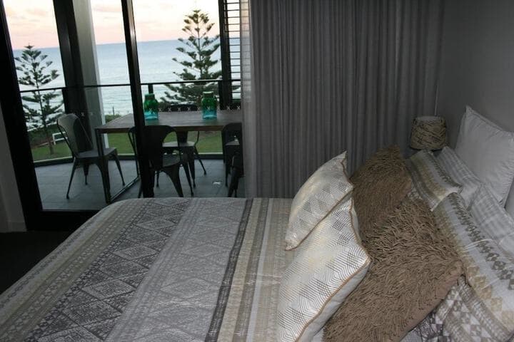 Apartment on King Street photo 3