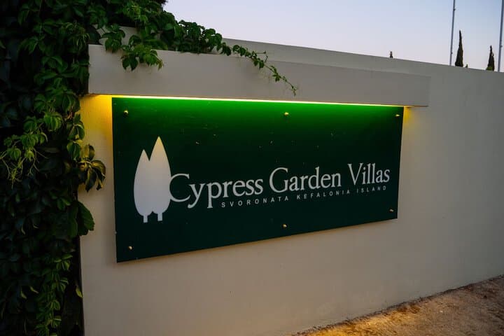 Cypress Garden Villas photo 2