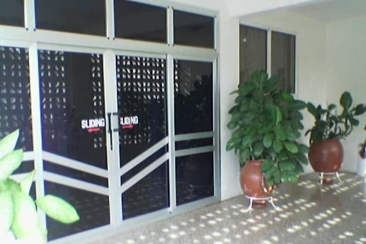Eastoment Hotel photo 2