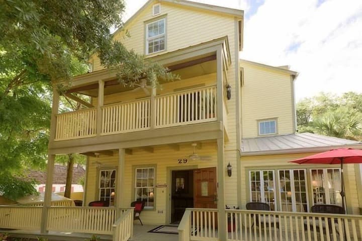 Agustin Inn photo 4