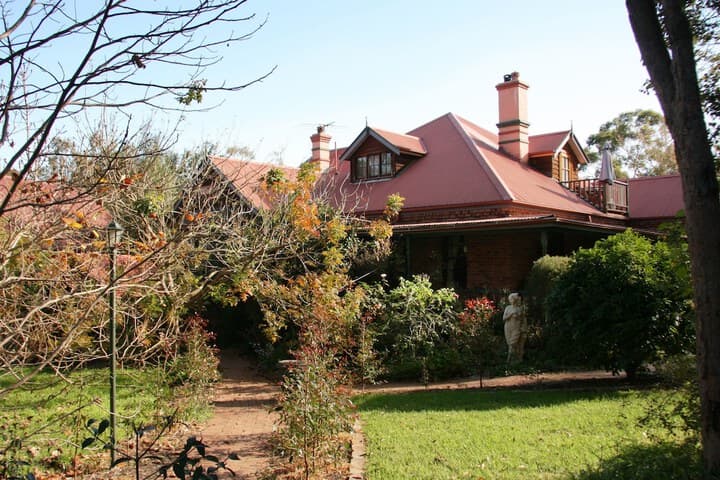 Storey Grange photo 2