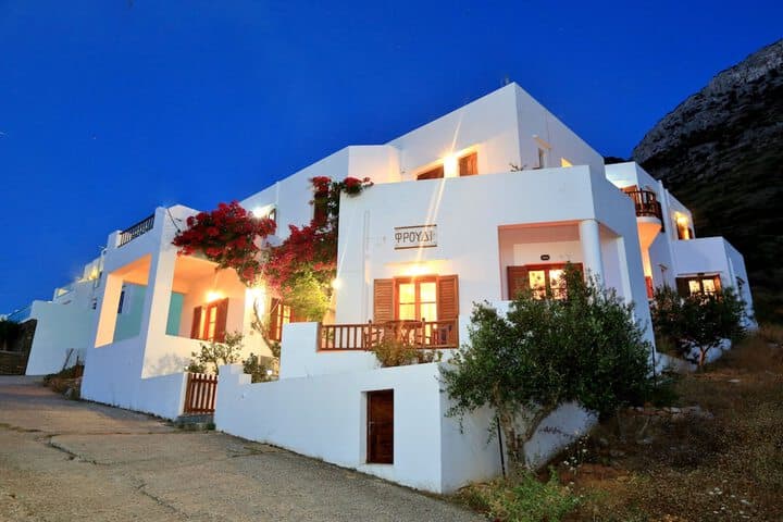 Kamares destination view