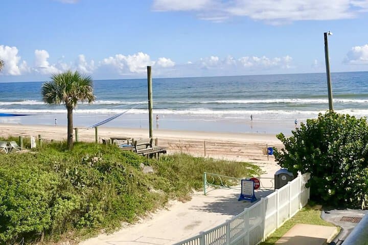 Beach Haven ocean View at Symphony Beach Club photo 4