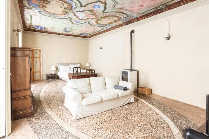Castello Cabiaglio destination view
