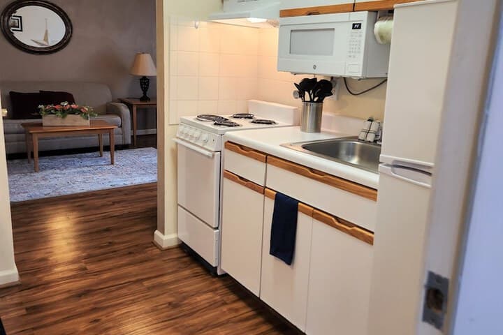 Affordable Corporate Suites Christiansburg photo 5