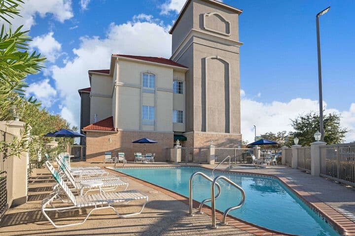 Sonesta Essential Houston Westchase photo 3