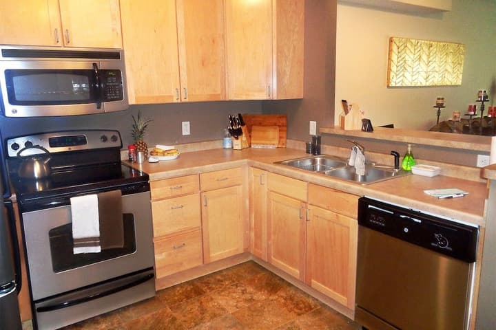 43rd St. Apartments by Minnehaha Lofts photo 2