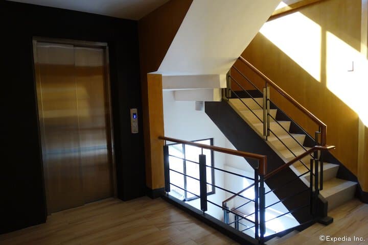 The Windy Ridge Hotel Manila photo 5