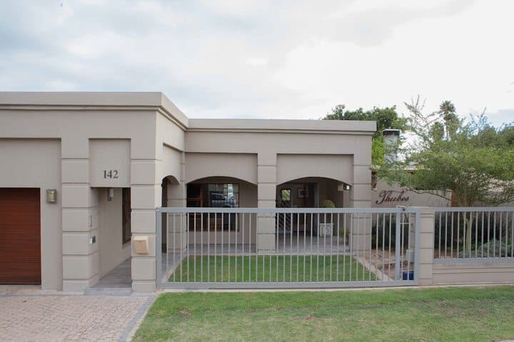 Theebos Annelines Self Catering Apartments photo 4