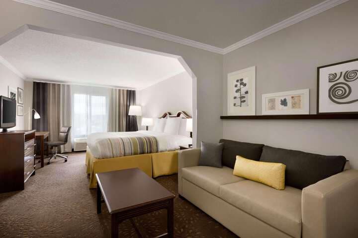 Country Inn & Suites by Radisson Commerce GA photo 3