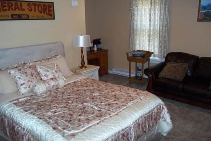 Tin Brook Bed & Breakfast photo 3