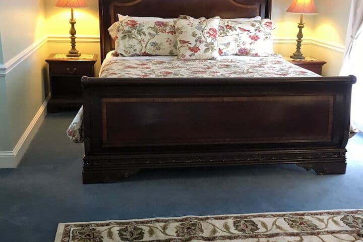 Parsonage Inn photo 5
