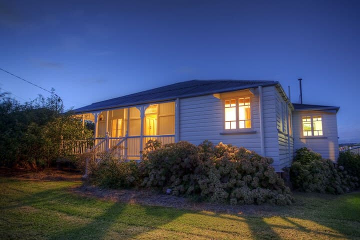 Stanthorpe Visitor Information Centre destination view