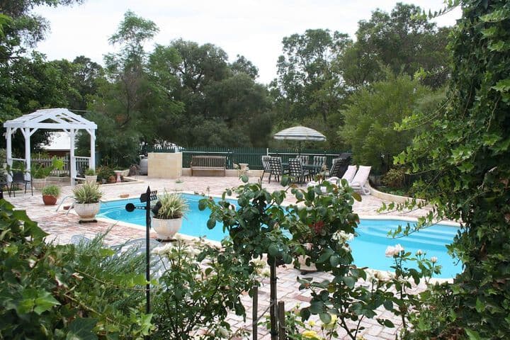 Rosebridge House Bed & Breakfast Adult Retreat photo 5
