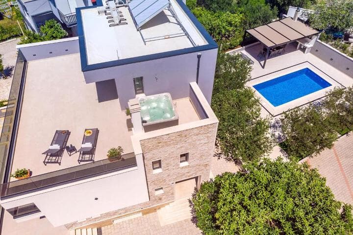 Villa Topaz photo 5