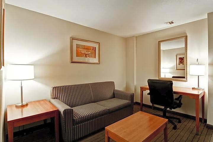 Holiday Inn Express & Suites Guelph an IHG Hotel photo 5
