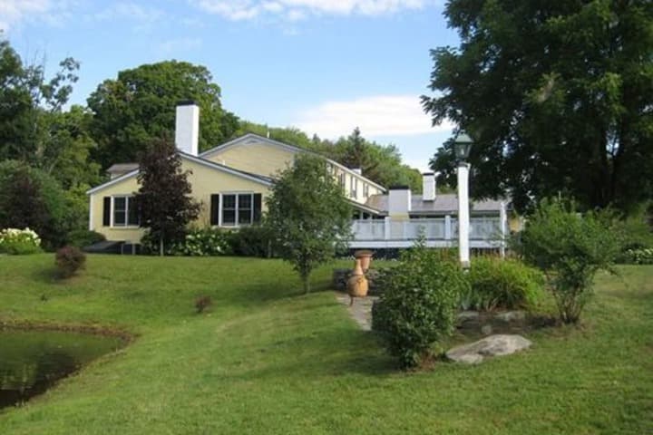 Inn at Clearwater Pond (Quechee) photo 2