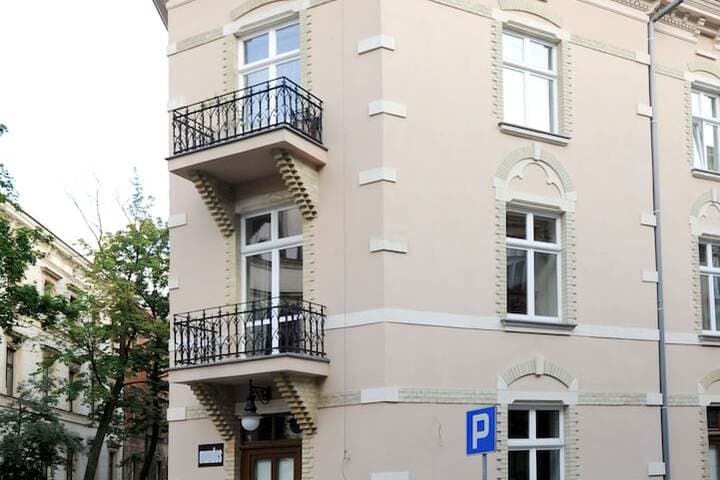 Crystal Suites Old Town photo 2