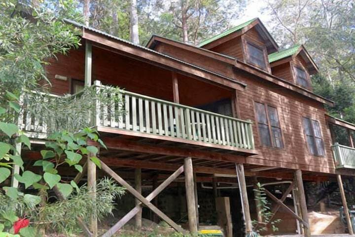 Barrington Wilderness Cedar Lodge Accommodation photo 2
