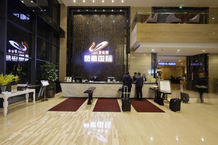 Country Garden Airport Kylin Apartment photo 2