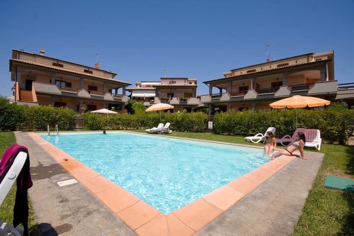 Follonica Apartments photo 3
