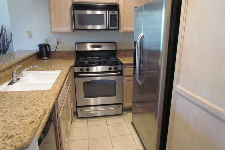 Next to Four Season Hotel Luxury Apartment photo 2