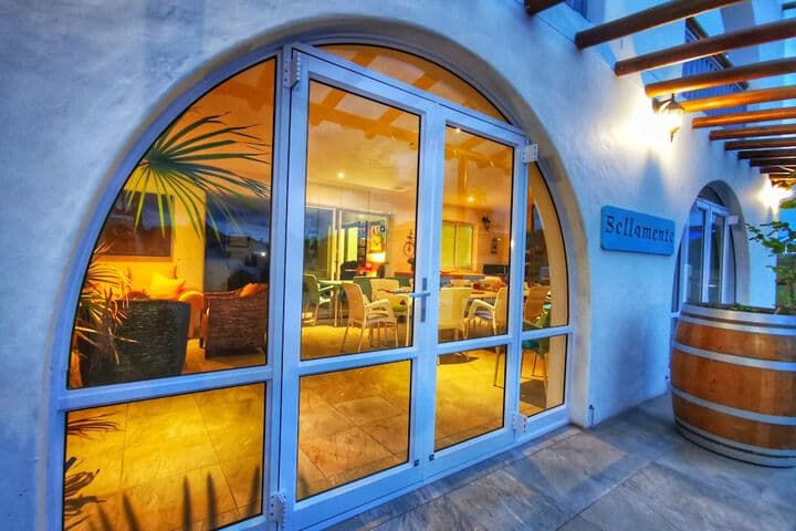 Bellamente Sirene Guesthouse photo 2