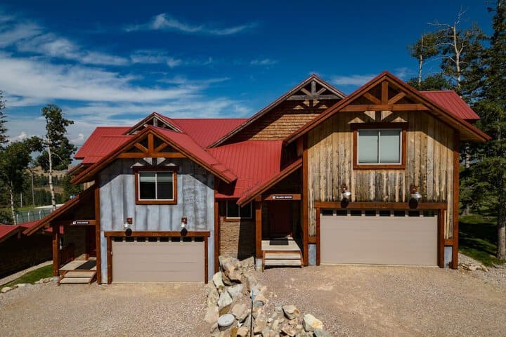 Blackmoon Chalet at Terry Peak photo 2