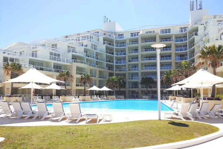 BASE Holidays Ettalong Beach Premium Apartments photo 5