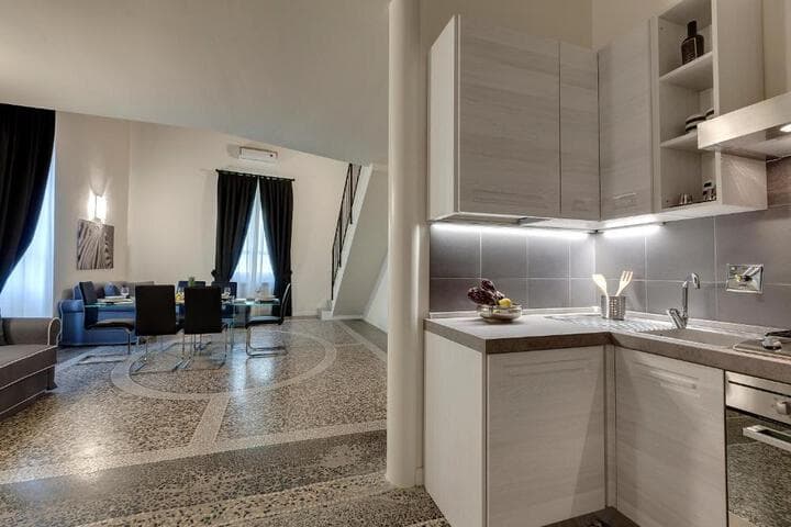 2016 Apartments photo 2