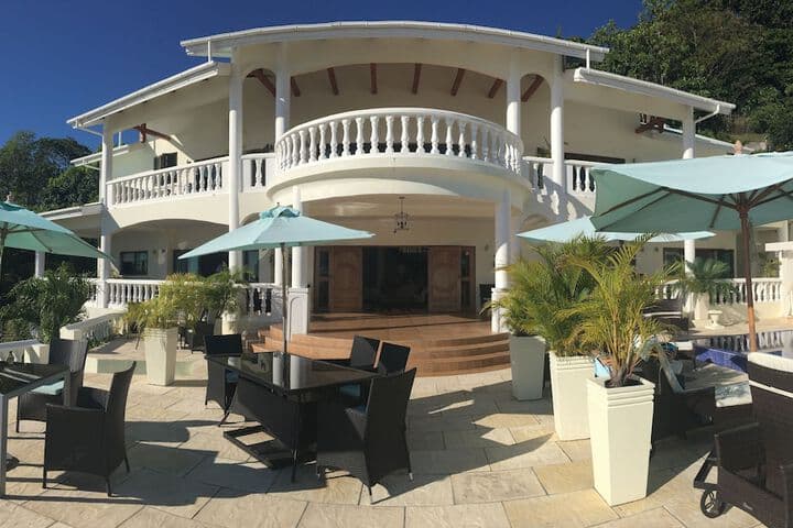 Anse Etoile destination view