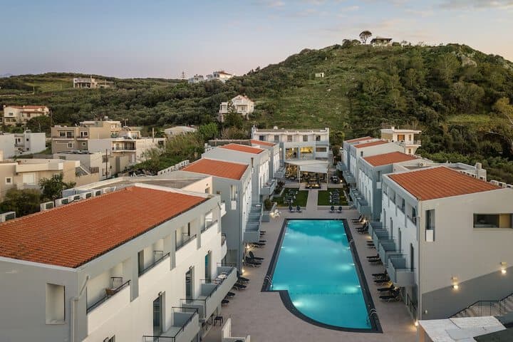 Sunrise Village Hotel photo 3