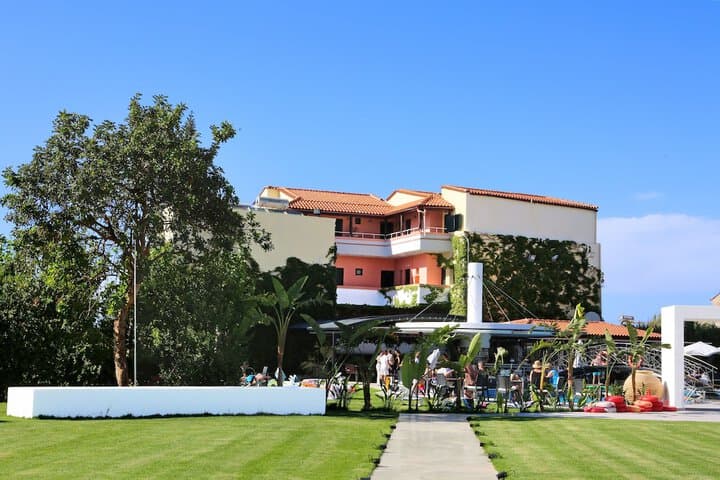 Marigianna Apartments photo 5