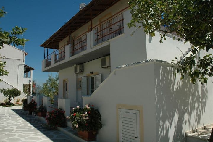 Likourgos Beach photo 4