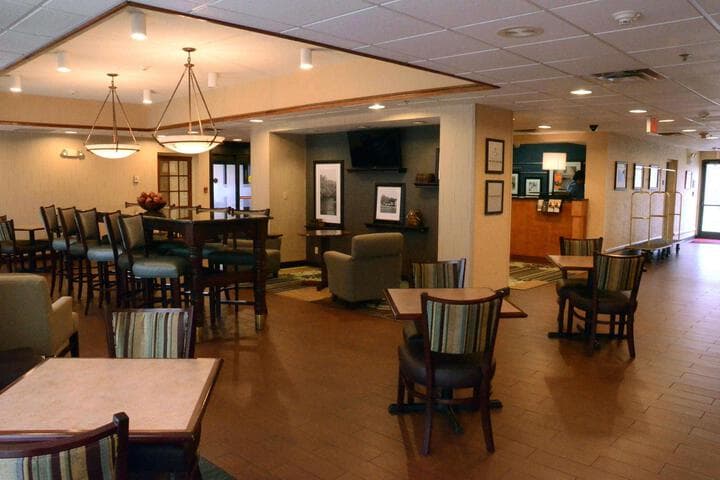 Hampton Inn Abingdon photo 3