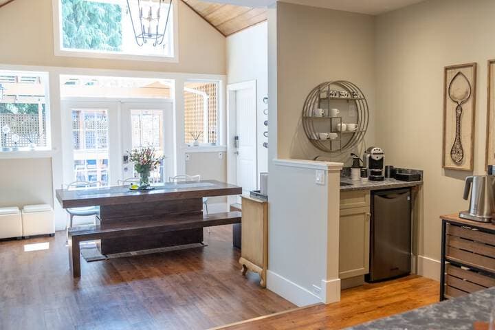 Kelowna Bed&Breakfast photo 2
