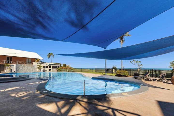Moonlight Bay Suites photo 2