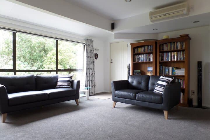 Riverstone House photo 4