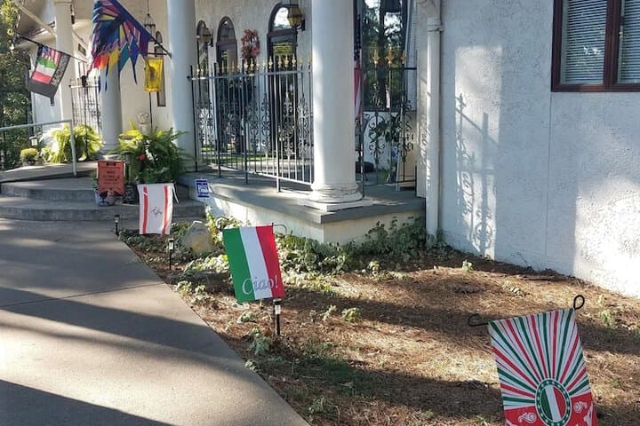 Tuscan Manor photo 2
