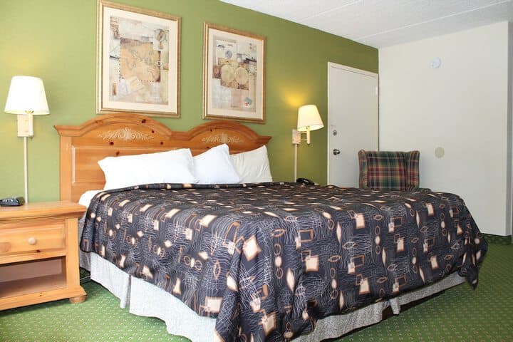 Travelers Inn photo 4