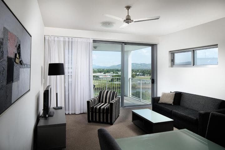Central Kensington Apartments photo 2