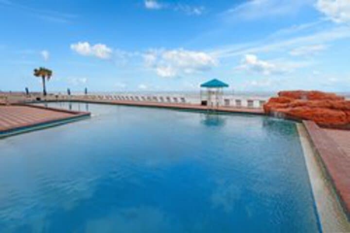 Harbour Beach Resort photo 3