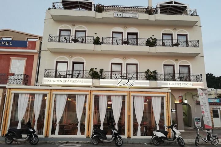 Dali Luxury Rooms photo 5