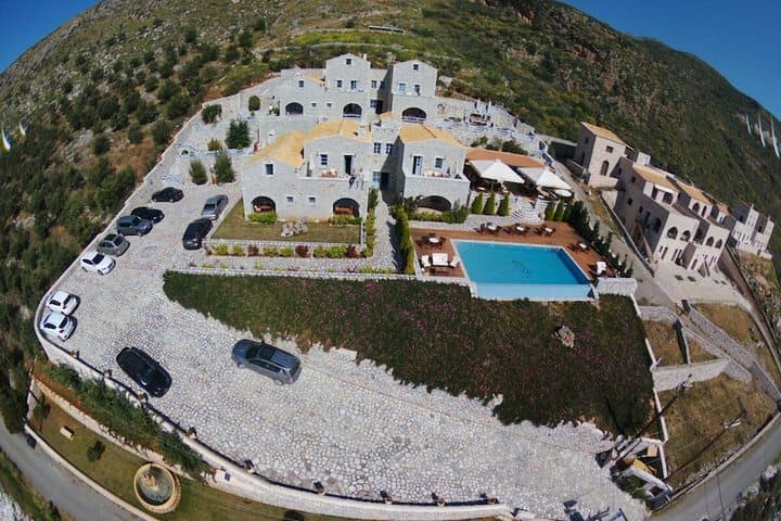 En Plo Luxury Suites photo 4