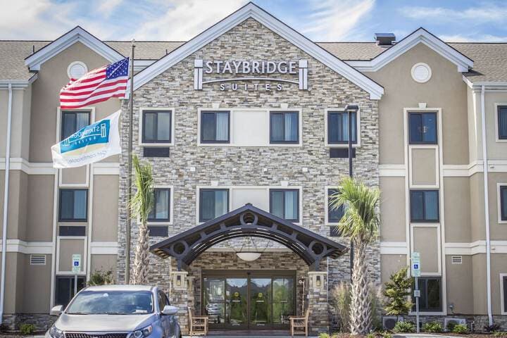 Staybridge Suites Jacksonville Camp Lejeune Area an IHG Hotel photo 5