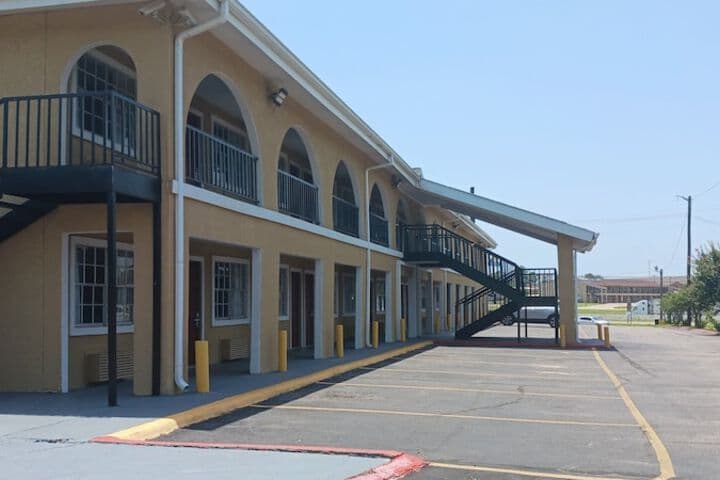 Red Roof Inn Canton TX photo 2