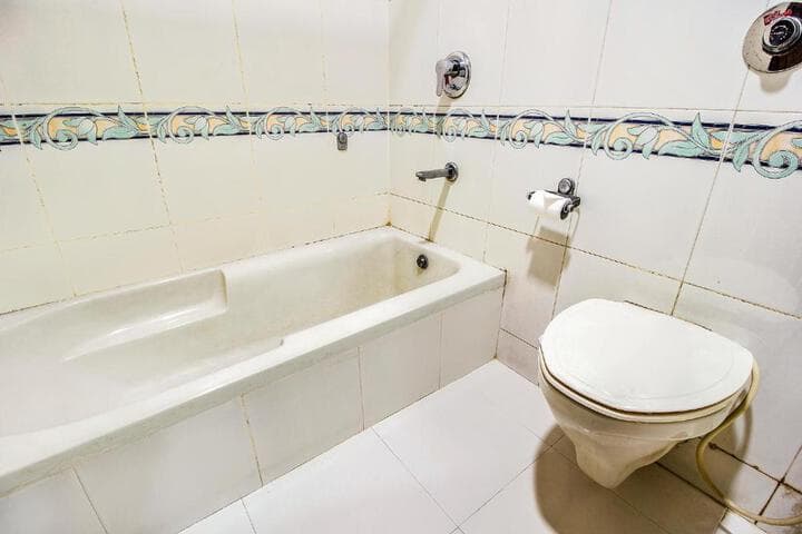 FabHotel Aaykay Model Town photo 4