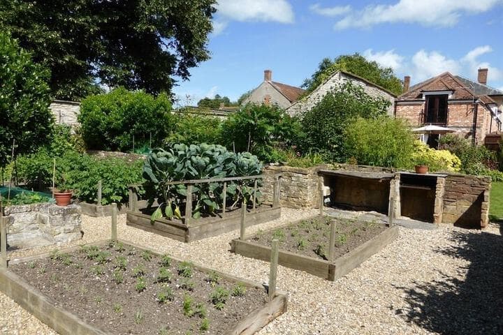 Liongate House photo 4