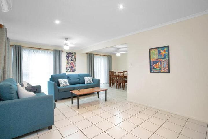 The Shores Holiday Apartments photo 2