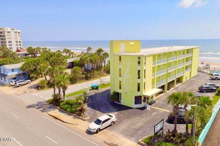 Symphony Beach Club photo 3